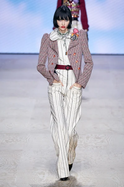 Look 6